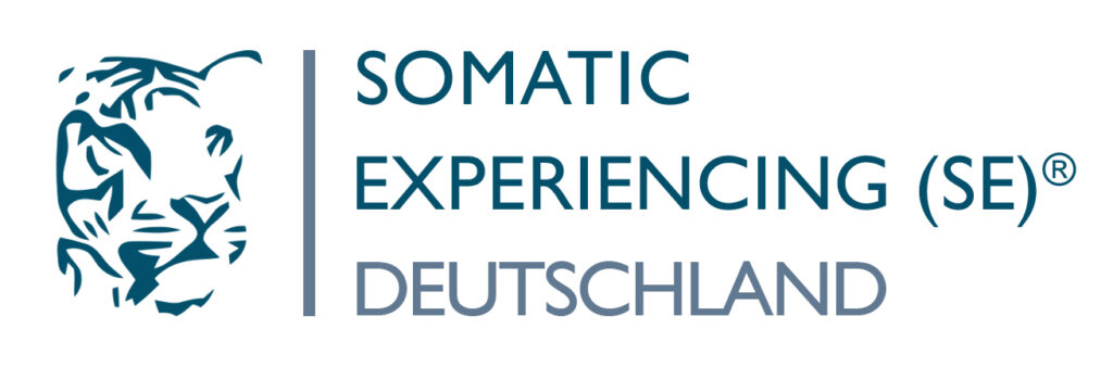 Logo von Somatic Experiencing® Deutschland – stilisierter Tierkopf (Tiger) mit Schriftzug, Symbol für traumasensible Körperarbeit nach Dr. Peter Levine.